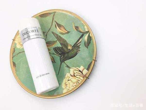 日本补水保湿化妆水,日本最顶级的12大化妆水