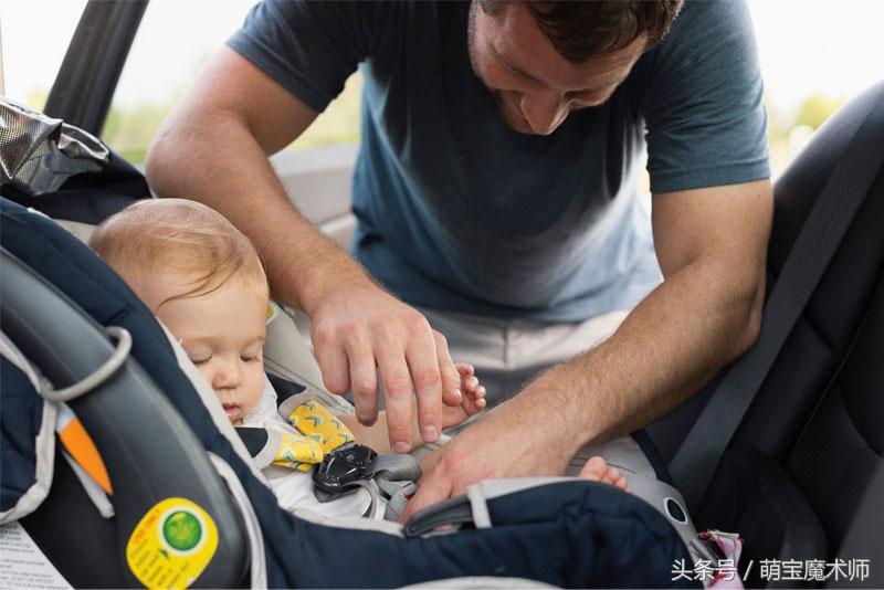 安全座椅孩子怎么坐上去,什么品牌的儿童安全座椅最安全