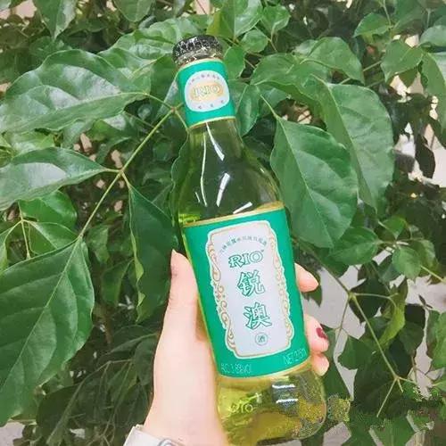 六神胶囊能喝酒吗,六神居然出奶茶了