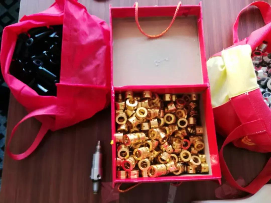 刑警支队破获一起网络贩枪案件,破获特大贩枪