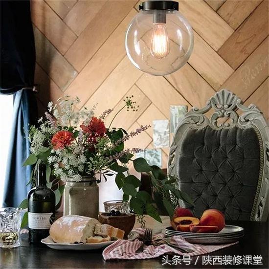 装修鬼才脑洞大,雕刻木板装修家