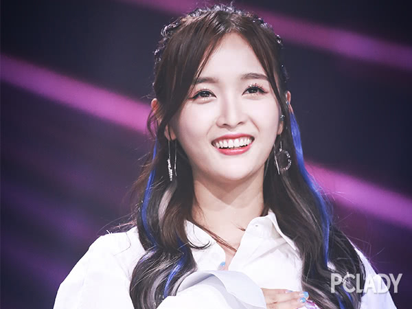 学会101小姐姐的亮片妆，稳站PARTYC位！