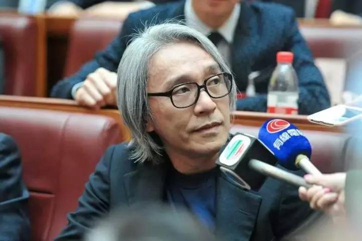 周星驰身患孤独绝症,憔悴老态:我让全世界笑过,岁月却没饶过我