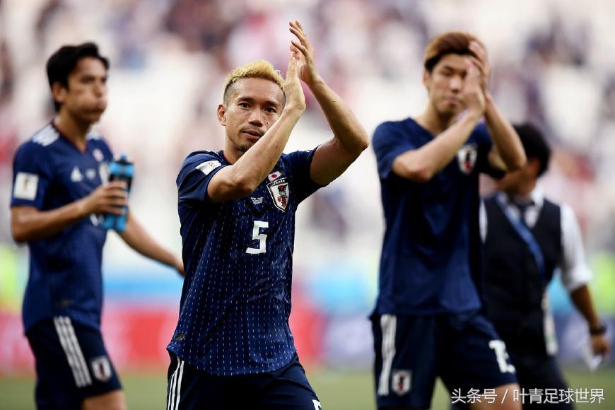 世界杯漫天嘘声！连裁判都难以忍受，球迷又成了受害者