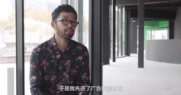 他用废纸箱做钱包，居然卖到600元，MUJI都叫好！