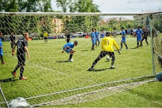 中国第一次进世界杯球迷有多疯狂,中国进入世界杯球迷有多疯狂