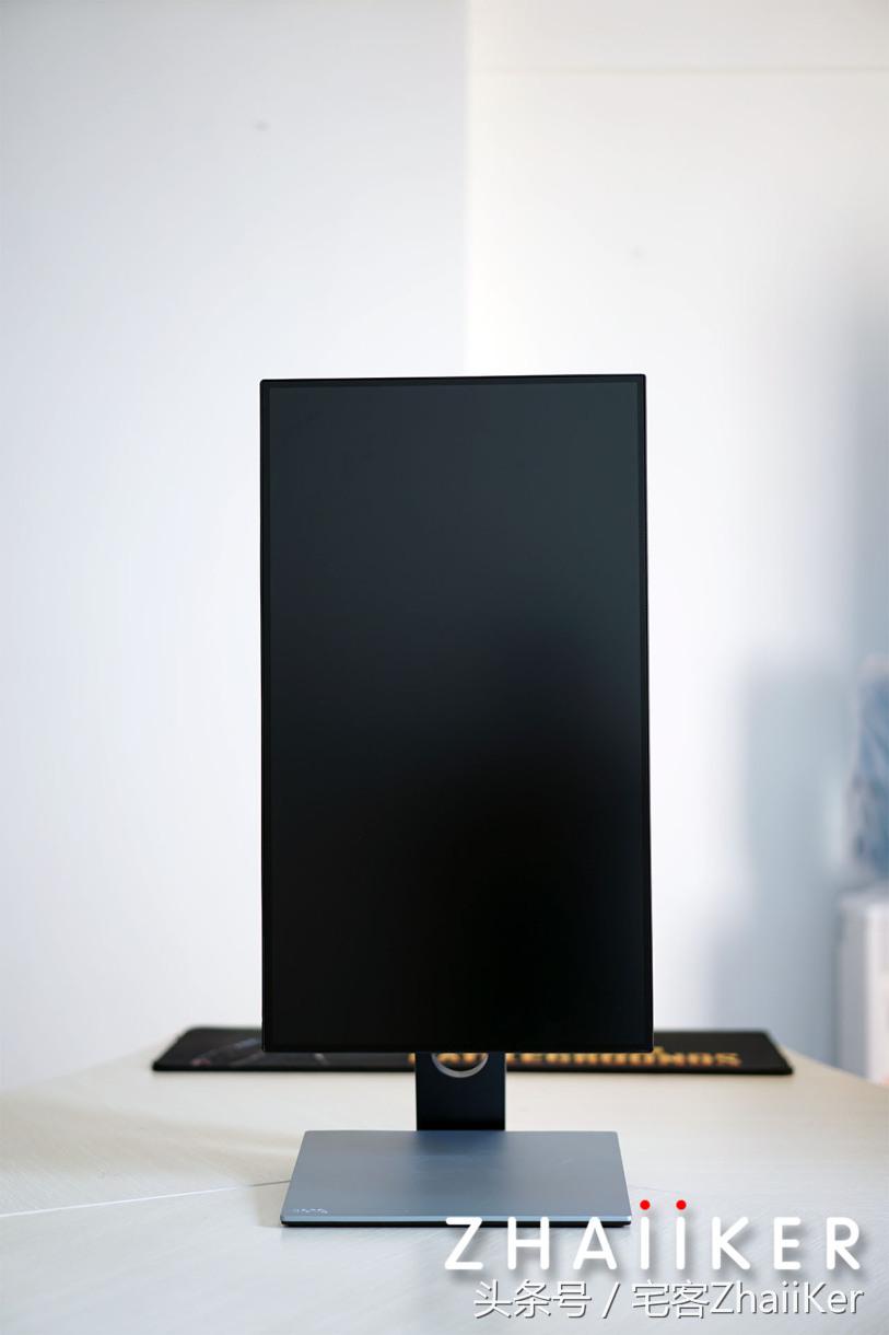 明基专业显示器PD2700U,明基pd2710显示器