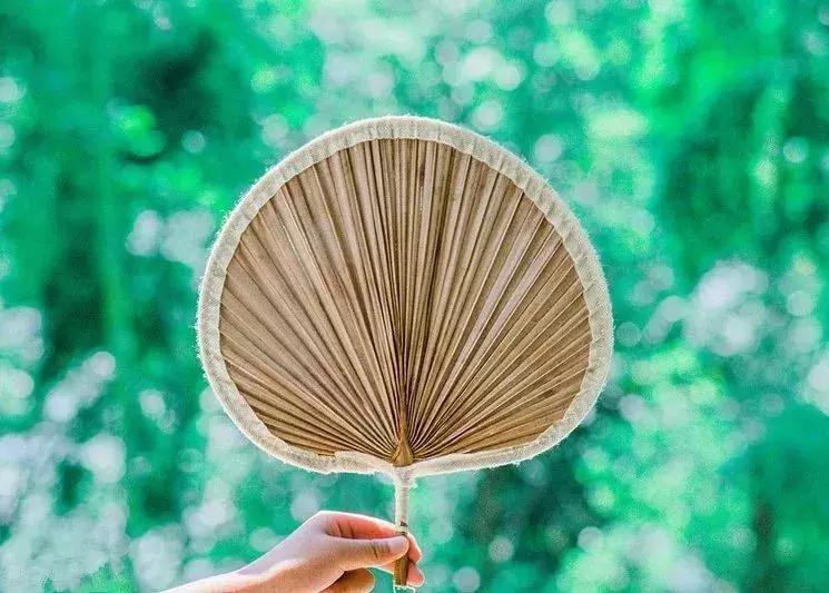 工资低于1万的人怎么生活,工资低于1000的人怎么生活