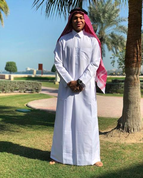 19岁的姆巴佩成为法国主力,姆巴佩个人潮牌