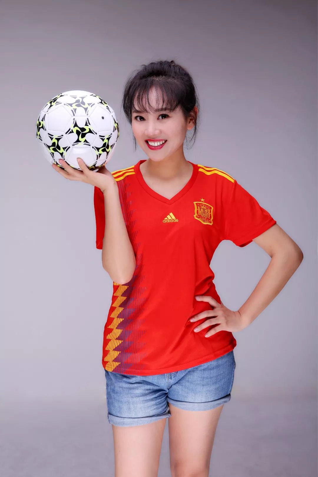 「谁是大力神？」淘汰赛鸣锣开战东道主斗牛士谁能凯旋？