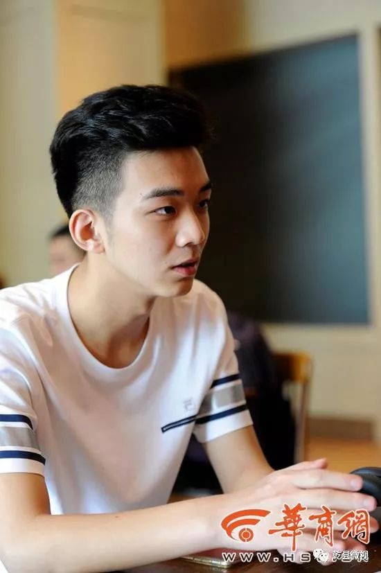 17岁足球试训,11岁青少年足球比赛