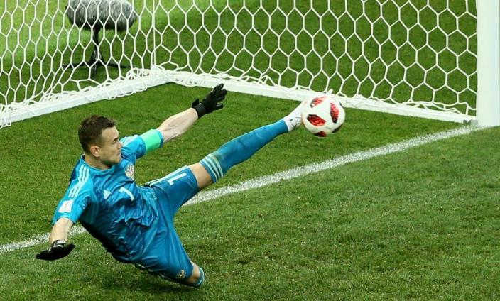 世界杯三连扑救,世界杯门将扑出点球