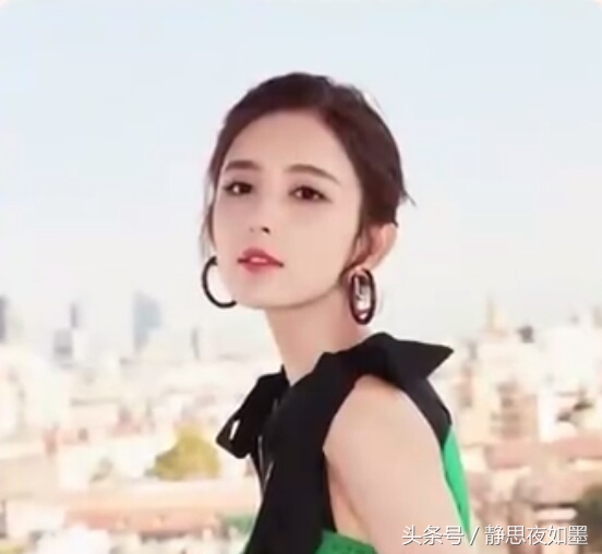 赵丽颖穿黑色开叉长裙优雅图片,女神赵丽颖最惊艳的10套礼服