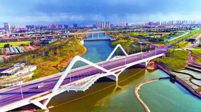 昆明最快几小时到西安高铁,昆明至西安高铁多少小时