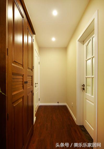 整个装修最喜欢的就是柜子的设计,年入500万的家庭都怎么装修