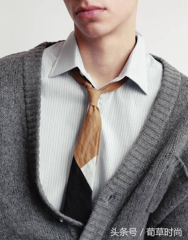 新手西装领带怎么打最简单,西装打领带的正确方法
