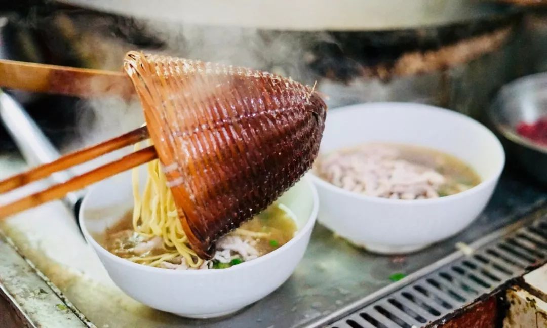 镇江锅盖面在南京哪边有分店,南京镇江锅盖面