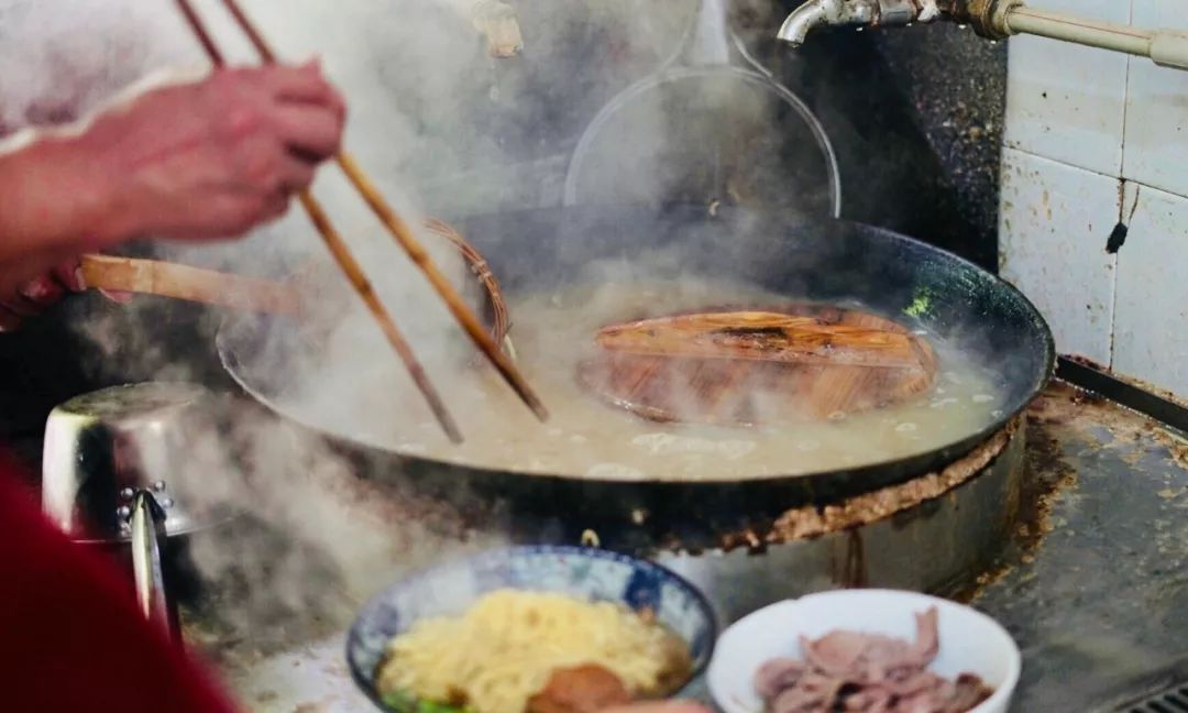 镇江锅盖面在南京哪边有分店,南京镇江锅盖面