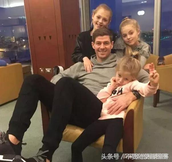 梅西大儿子煤气罐原图,梅西大儿子煤气罐小时候萌照