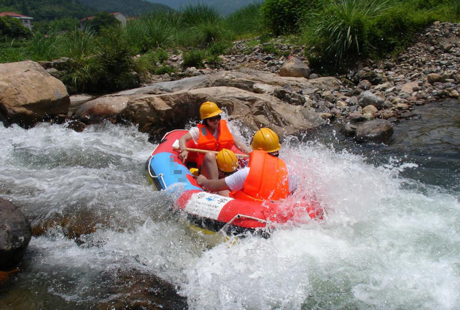 天台涂鸦村附近有哪些景点,天台峡谷漂流