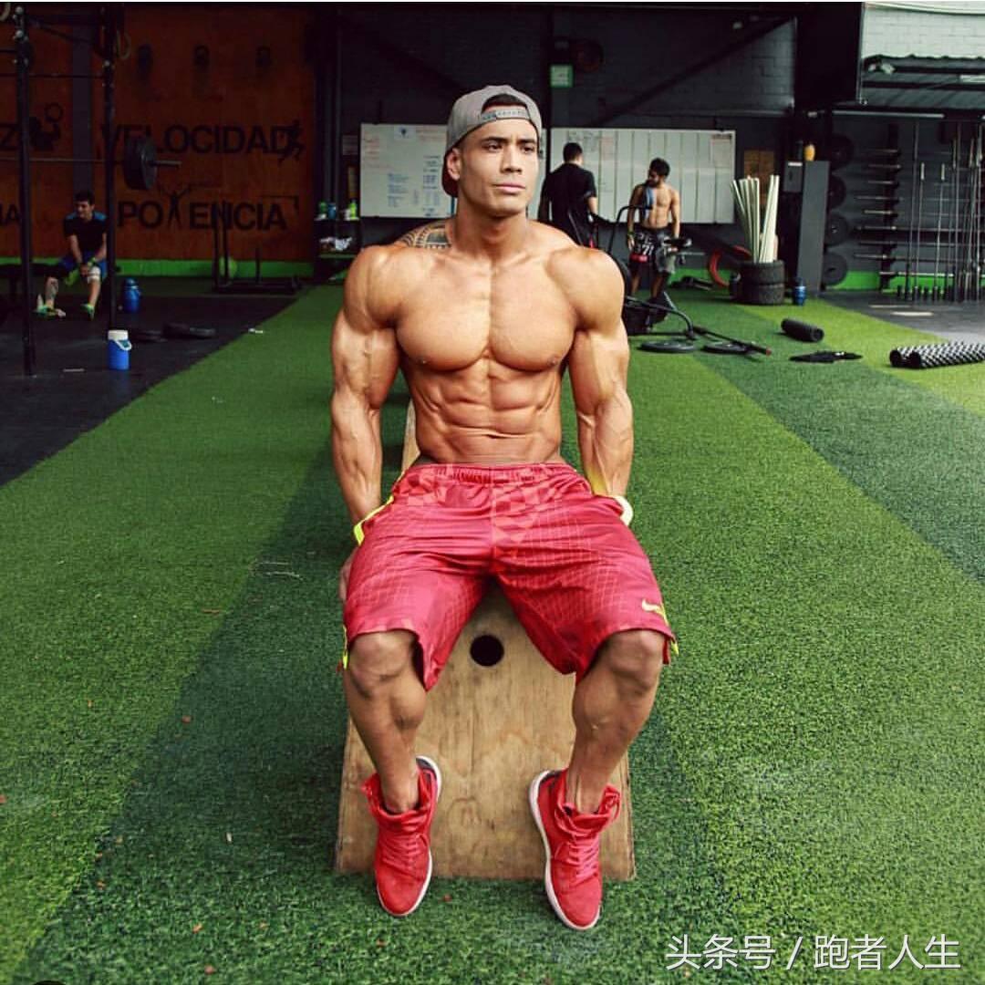 早上喝一杯水就能减肥,早上起来喝一杯水利于减肥