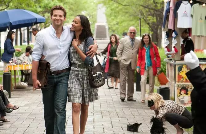 想不到总裁C罗输给了这个男人！其交往5年的超模女友被他拿下了