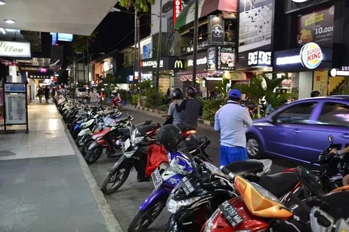 去巴厘岛包车还是租车,巴厘岛租车自驾旅游攻略