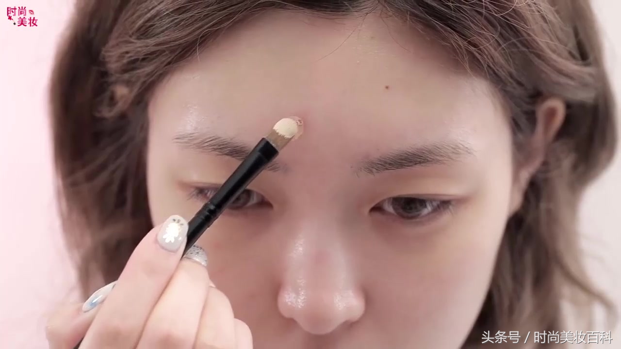 怎样的化妆步骤使得妆容更持久,能让妆容更持久的化妆步骤