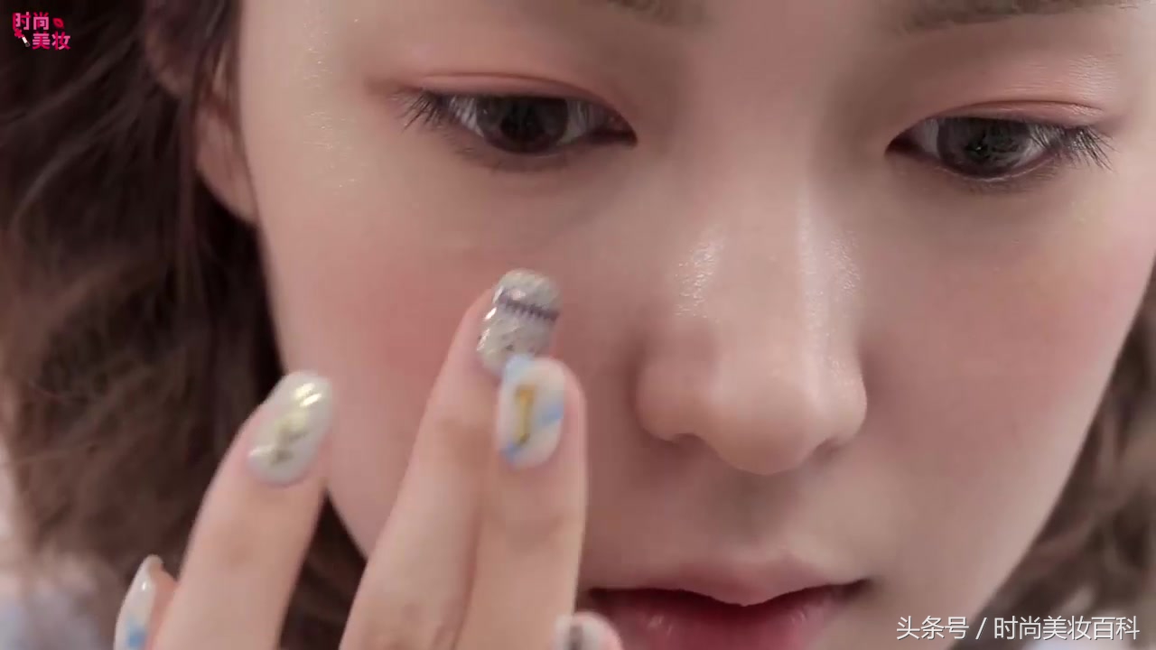 怎样的化妆步骤使得妆容更持久,能让妆容更持久的化妆步骤