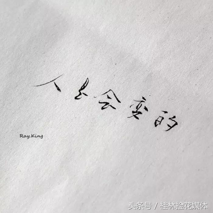 月薪三万女朋友让我买2万的包,男朋友给我买了三万块钱的包包