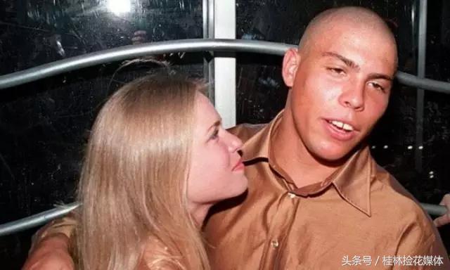 关于足球的爱情：贝克汉姆和维多利亚这对“天作之合”