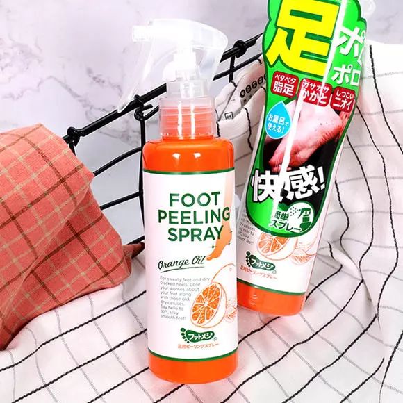 擦掉一张皮，双脚换皮术！死皮、老茧一喷就没，15秒还原嫩白玉足！