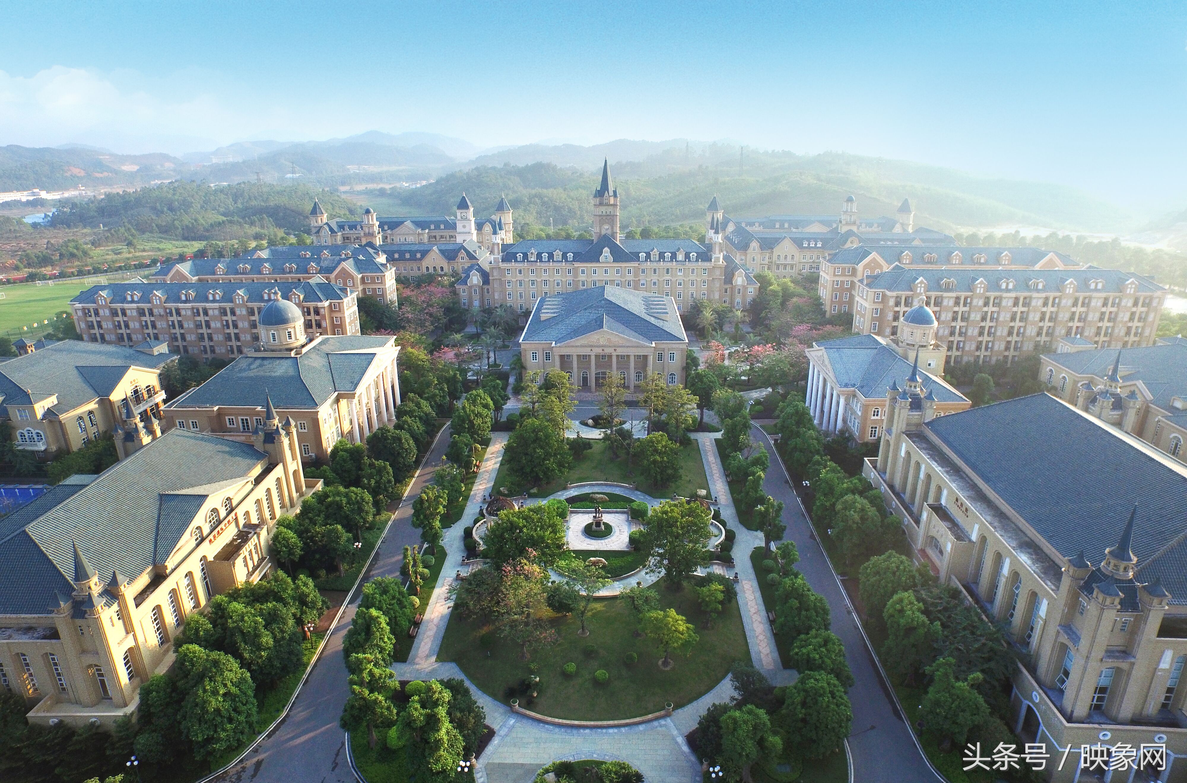 免费足球青训营少年,恒大足校15岁小将晋级一线队