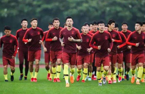 亚运会男足抽签出炉，中国队分到两难缠对手，球迷：死亡之组