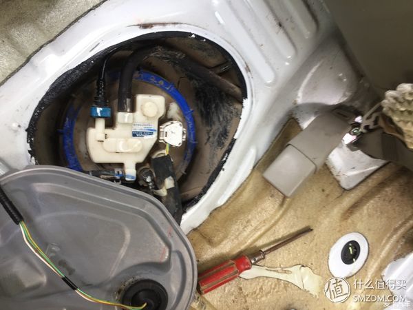 自己在家给汽车保养,分享独门汽车保养秘笈