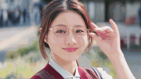 石原里美的笑容你能扛下几秒,石原里美的笑容为什么那么动人