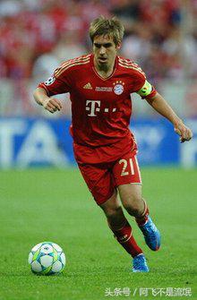 足坛十大边后卫,足坛转会费最高的十位边后卫