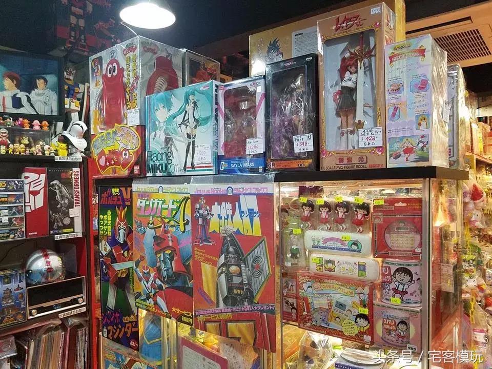 香港旺角中古玩具店,香港旺角古玩玩具店