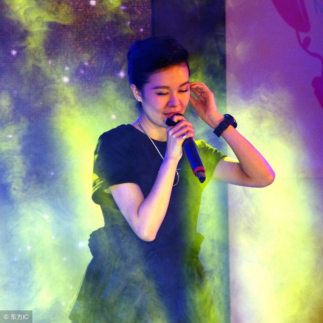 初学者学唱歌应该唱哪些歌曲,初学者学唱歌怎么唱