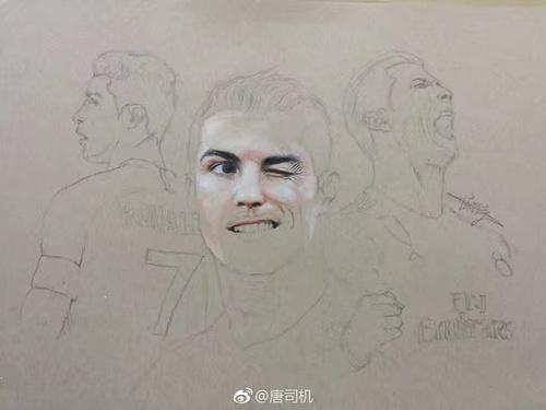 手绘C罗肖像的视频,手绘c罗九宫格