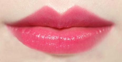 适合黄白皮显白的口红,黄皮肤适合哪种裸色口红