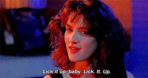 硬汉装逼新技能——舔个鞋子！看完的人都偷偷试了一下！