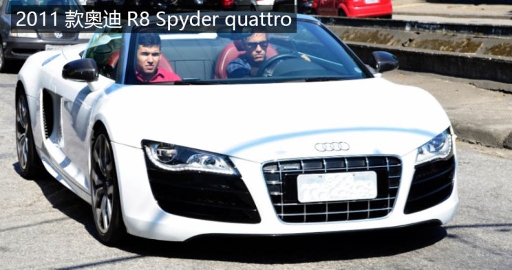 内马尔车内写真,内马尔和美女的图片