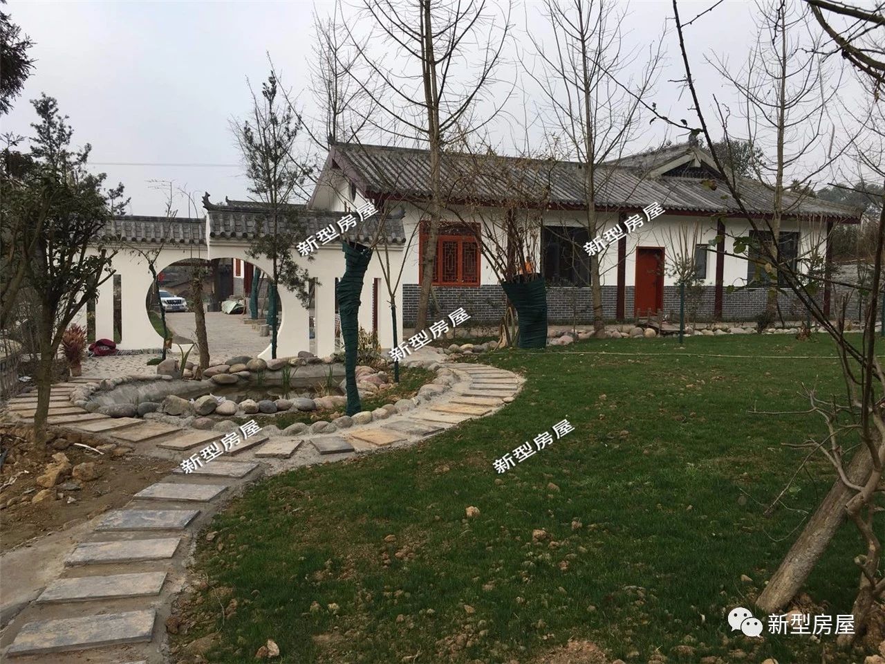 没有过滤器鱼池水发绿怎么解决,农村鱼池怎么保持水清澈