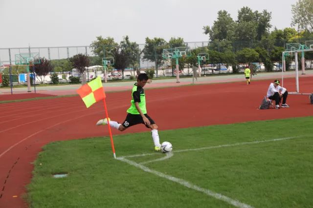 谁将是下一个足球明星,谁是下一个罗德里格斯