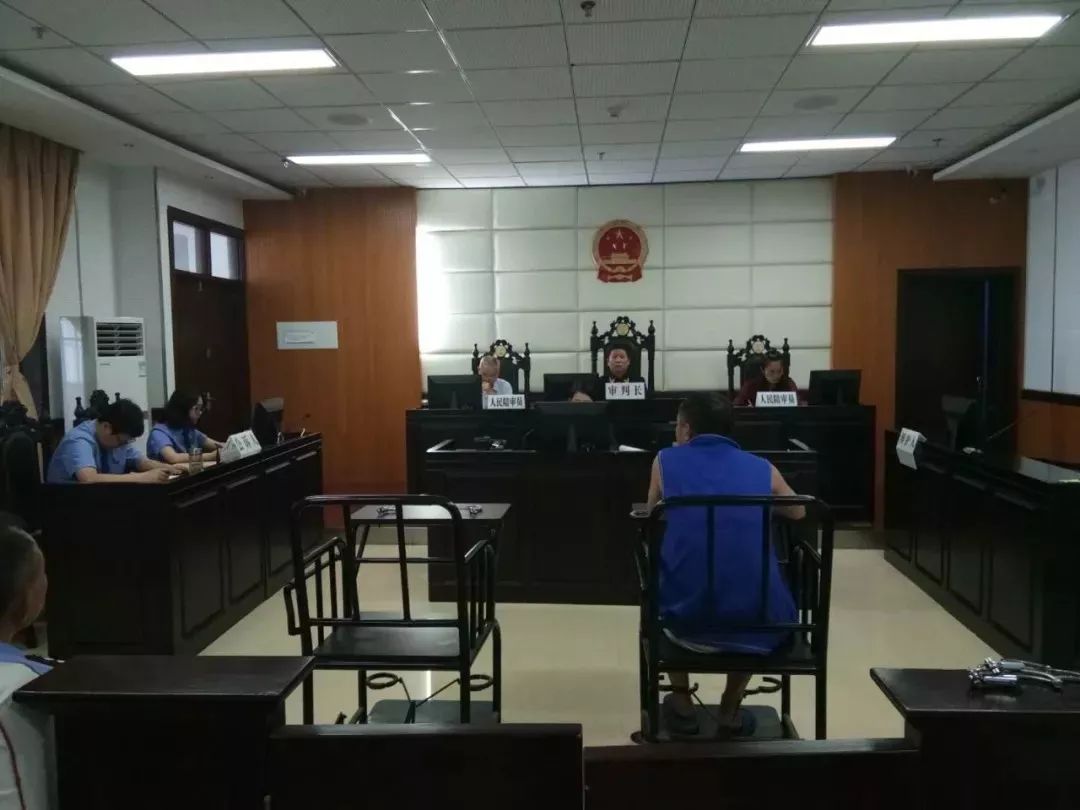 男子吃了四只鸡判刑,男子吃了4只鸡