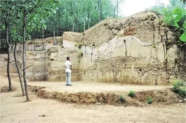 鍑哄彂鍘绘帰绱竴鏉℃渤,婧变笌娲т袱鏉℃渤椋庢櫙