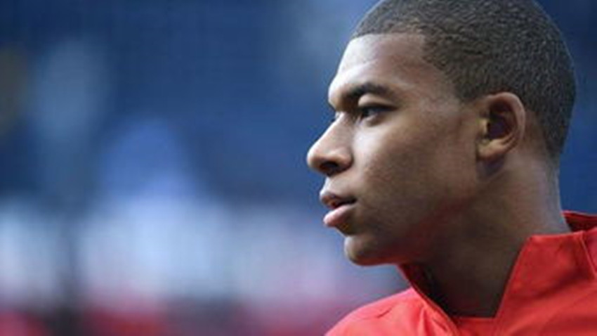 本届世界杯法国被称为“非洲法国队”，黑人哪来的？