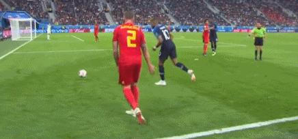 姆巴佩倒地手球是哪一场,法国对比利时姆巴佩黄牌