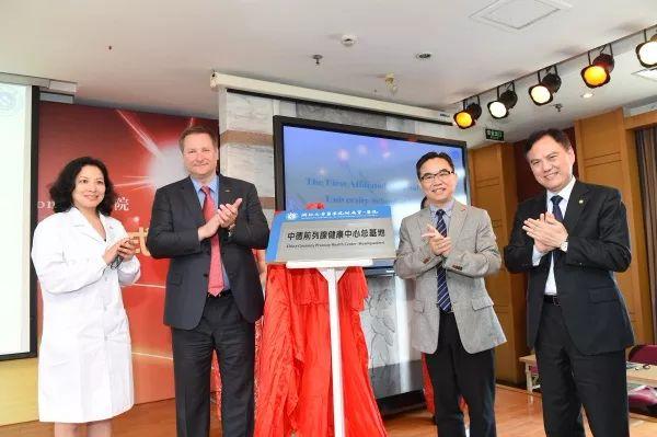 打破国际“金标准”他用“一粒纽扣”解除患者痛苦